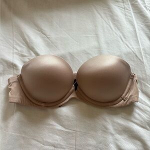 VICTORIA SECRET Strapless Nude Bra